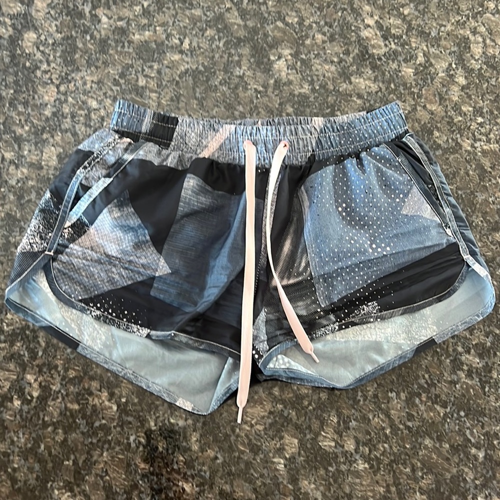 Zyia Active shorts size small worn a few times in perfect condition